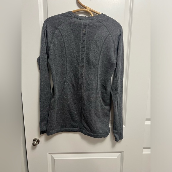 Lululemon Swiftly Long Sleeve Dark Gray Size 8 - Picture 8 of 8